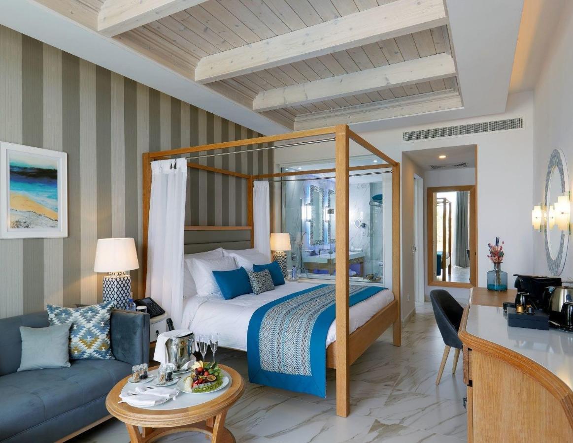 Amavi, Madefortwo Hotels - Paphos (Adults Only) Esterno foto Deluxe Room