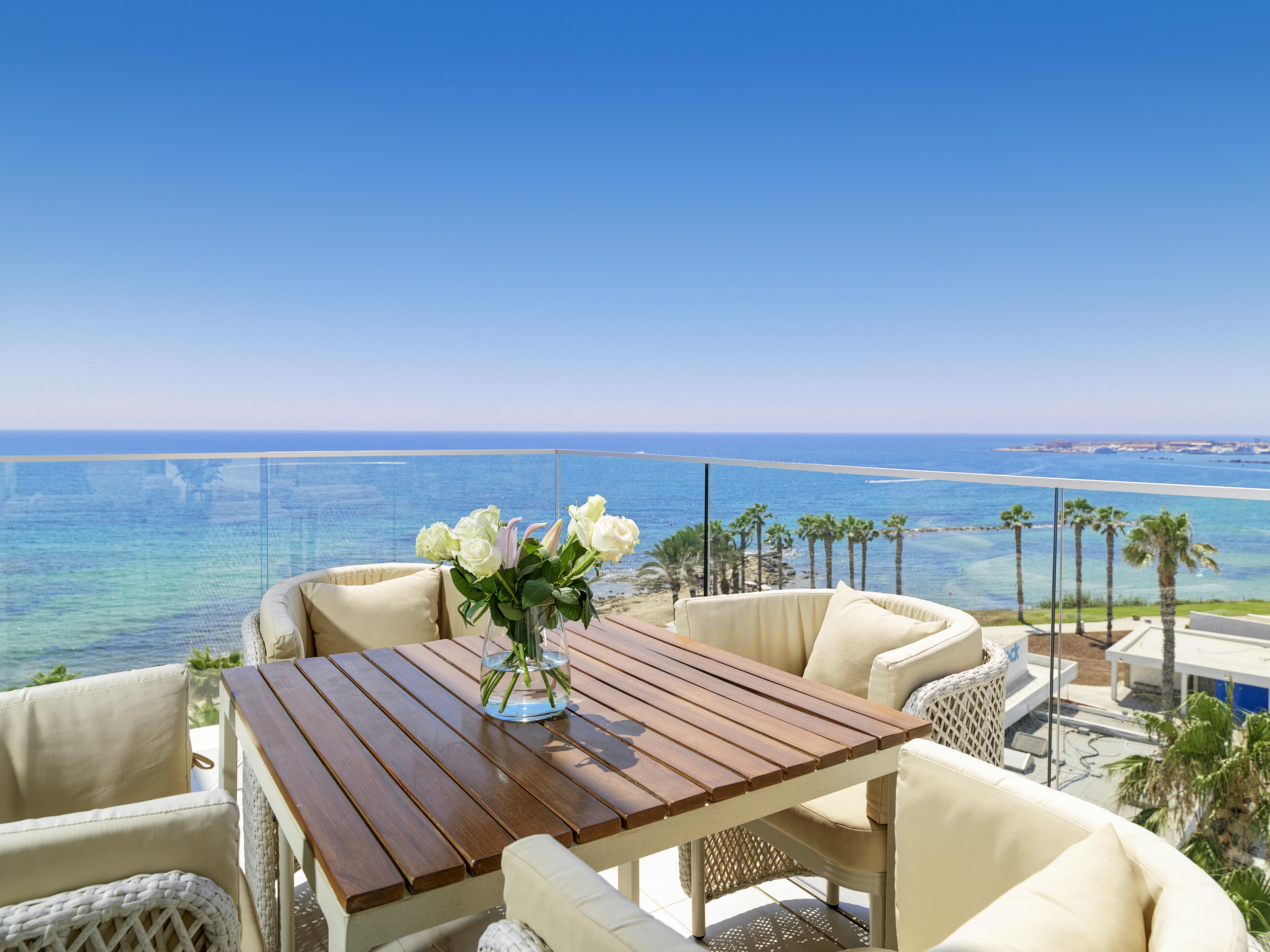 Amavi, Madefortwo Hotels - Paphos (Adults Only) Esterno foto View from the rooftop
