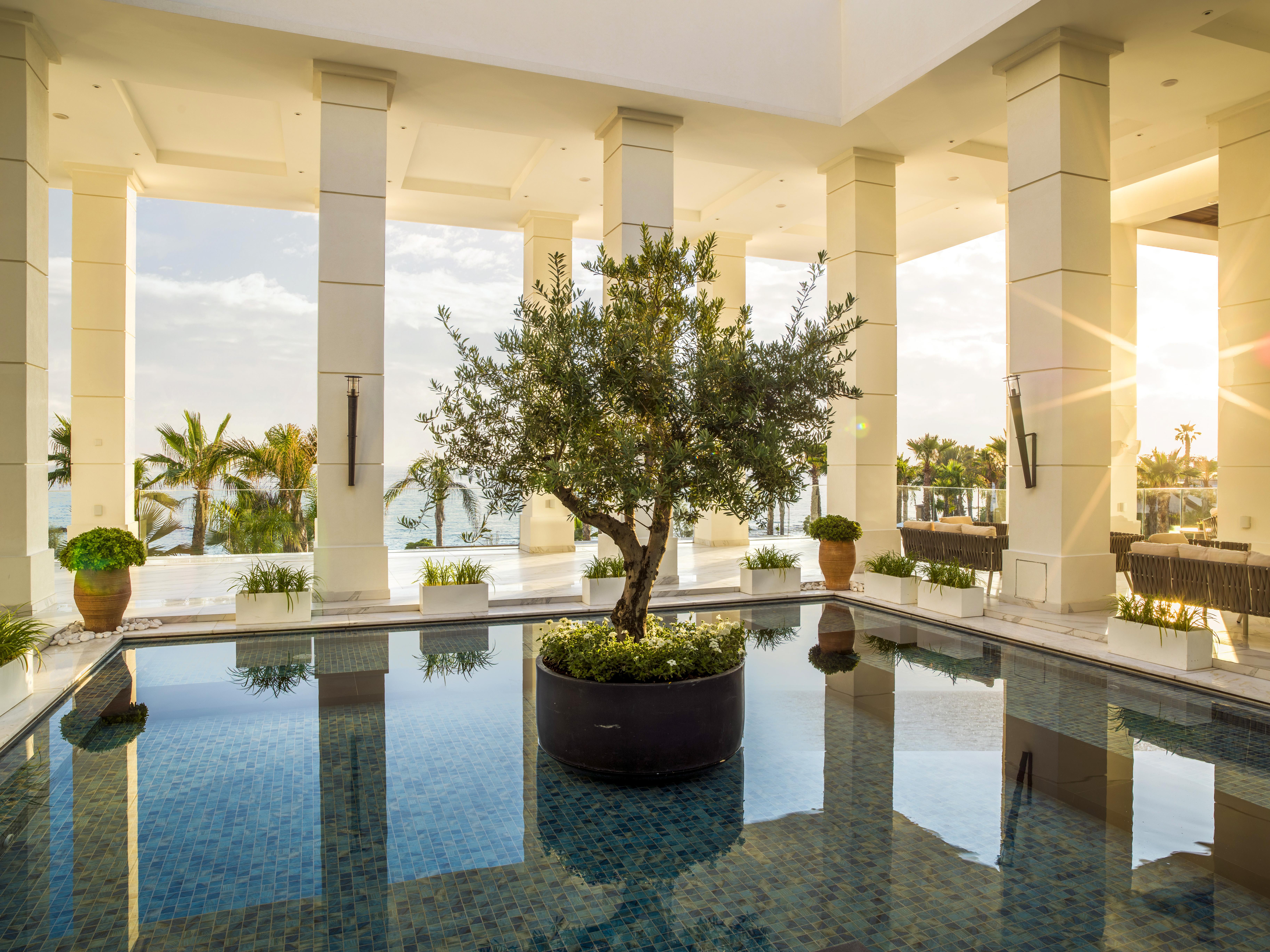 Amavi, Madefortwo Hotels - Paphos (Adults Only) Esterno foto The hotel's lobby