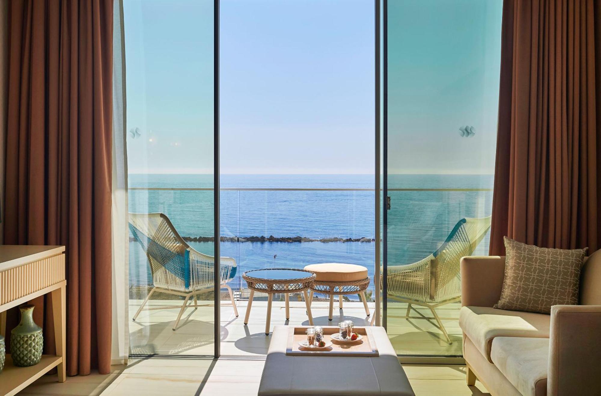 Amavi, Madefortwo Hotels - Paphos (Adults Only) Esterno foto