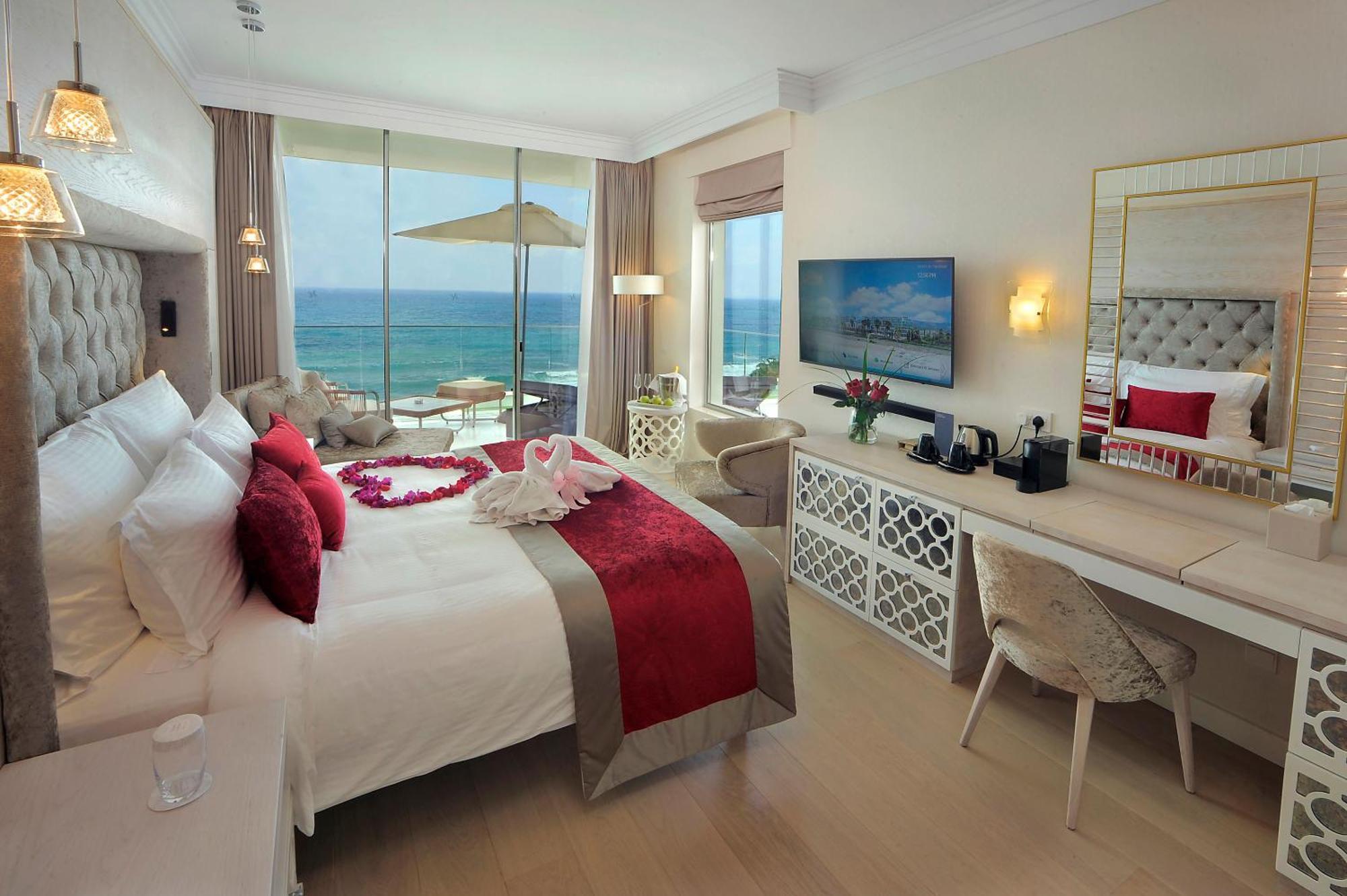 Amavi, Madefortwo Hotels - Paphos (Adults Only) Esterno foto